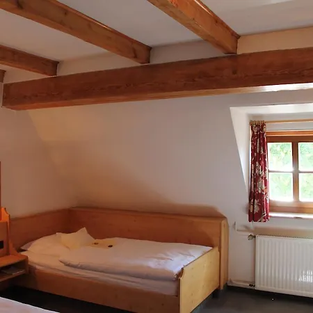 Hoefler Guest house