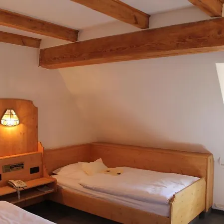 Hoefler Guest house 3*