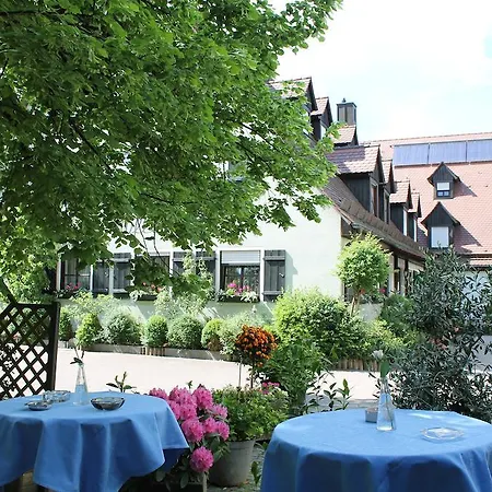 Hoefler 3* Nuremberg
