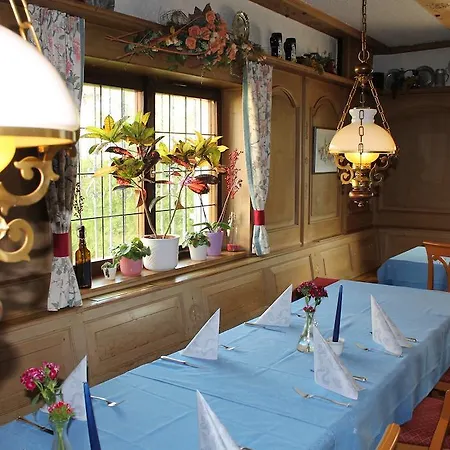 Hoefler Guest house